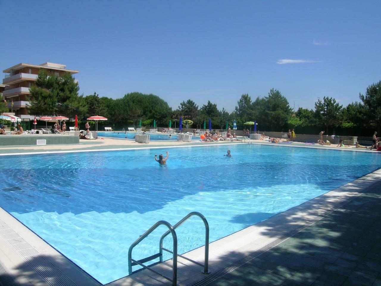 Residence Valbella - Geturhotels Bibione Kültér fotó